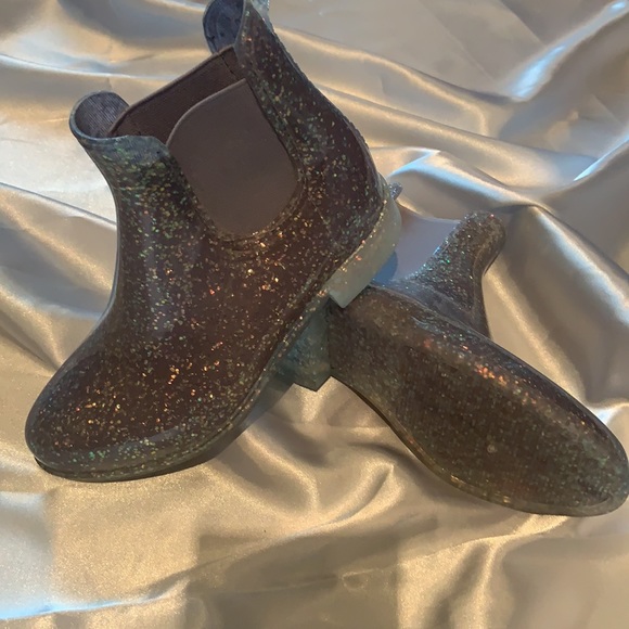 Little Girl Glitter Rain Boots - Picture 1 of 3